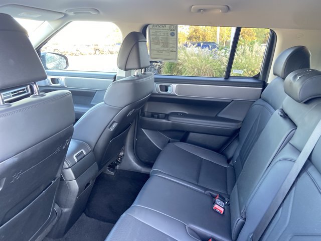 Used 2026 Hyundai Santa Fe SEL FWD image 17