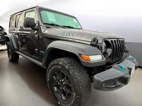 Used 2023 Jeep Wrangler Unlimited image 17