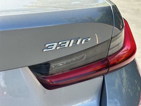 Used 2024 BMW 330e RWD image 8