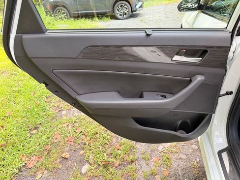Used 2019 Hyundai Sonata Limited w/ Ultimate Package 04 FWD image 14