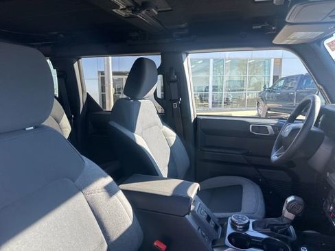New 2025 Ford Bronco Big Bend AWD/4WD image 9