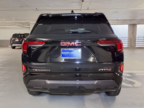 New 2026 GMC Terrain AT4 AWD/4WD image 9