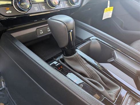 Used 2024 Honda Accord Sport image 12