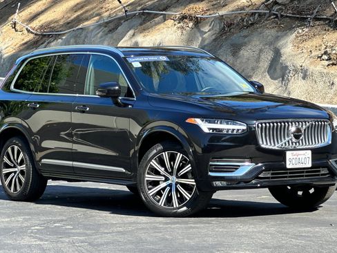 Certified 2022 Volvo XC90 T6 Inscription image 2