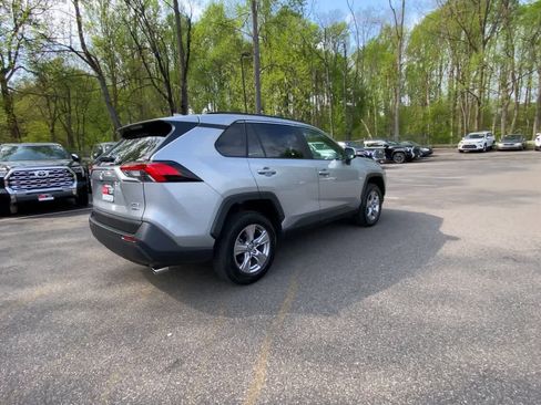 Used 2025 Toyota RAV4 XLE AWD/4WD image 8