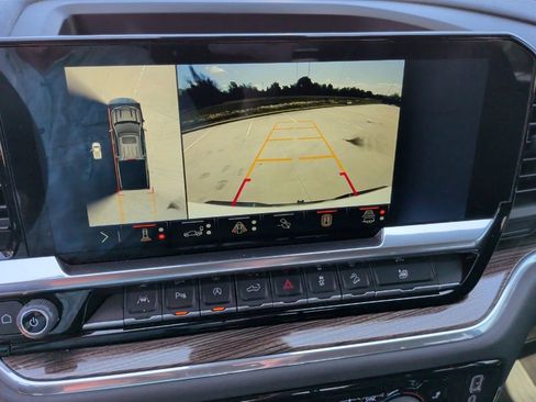 Used 2024 Chevrolet Silverado 1500 LT Trail Boss w/ Convenience Package II image 26