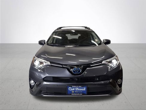 Used 2017 Toyota RAV4 Limited AWD/4WD image 4