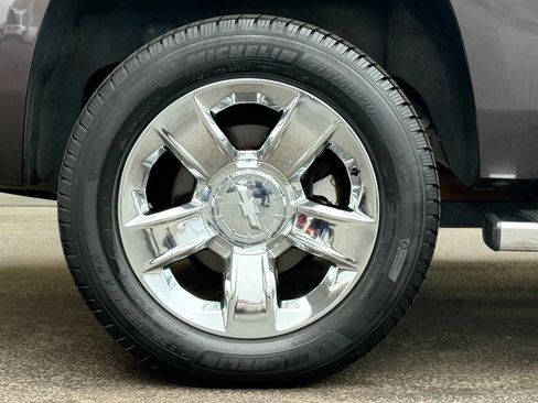 Used 2017 Chevrolet Tahoe LT w/ LT Signature Package image 12