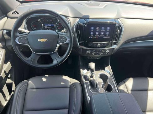 Used 2023 Chevrolet Traverse LT AWD/4WD image 13