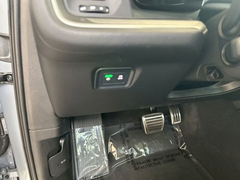 Used 2025 Porsche Cayenne S image 43