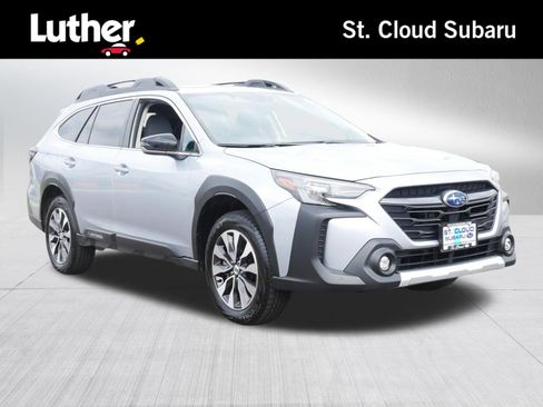 Certified 2025 Subaru Outback Limited AWD/4WD image 1
