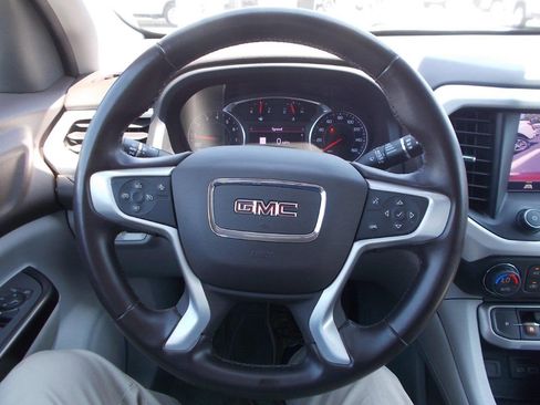 Used 2023 GMC Acadia SLT image 26