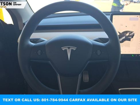 Used 2025 Tesla Model Y Performance image 4