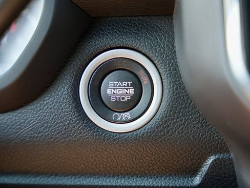 Used 2024 RAM 3500 Big Horn image 24