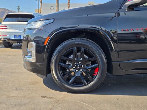 Used 2023 Chevrolet Traverse Premier w/ Redline Edition FWD image 9