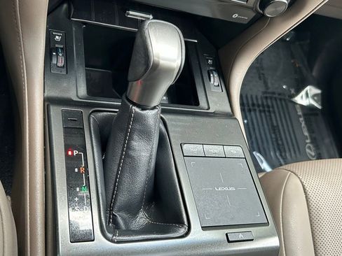 Used 2022 Lexus GX 460 Premium w/ Premium Package AWD/4WD image 23