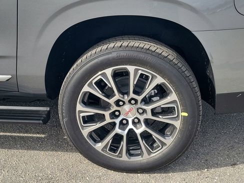 New 2026 GMC Yukon XL Denali w/ Sun & Power Step Package image 18