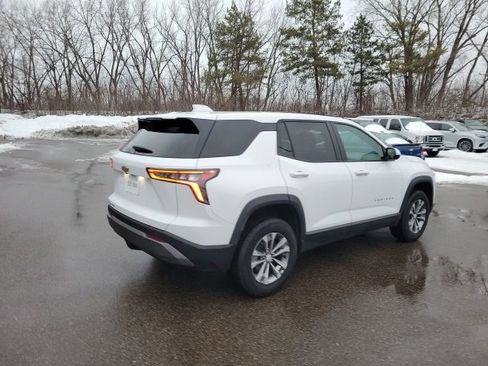 Used 2025 Chevrolet Equinox LT image 28