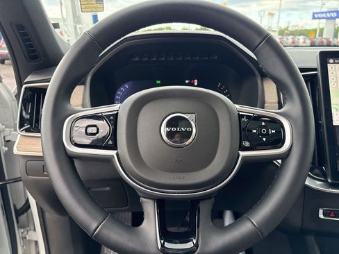 Used 2025 Volvo XC90 B5 Plus AWD/4WD image 14