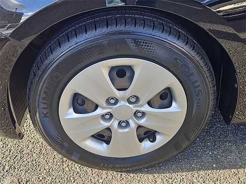 Used 2018 Kia Forte LX w/ LX Popular Package image 7