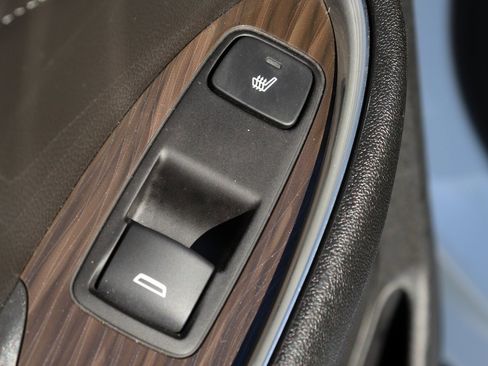 Used 2021 Chevrolet Malibu Premier image 37