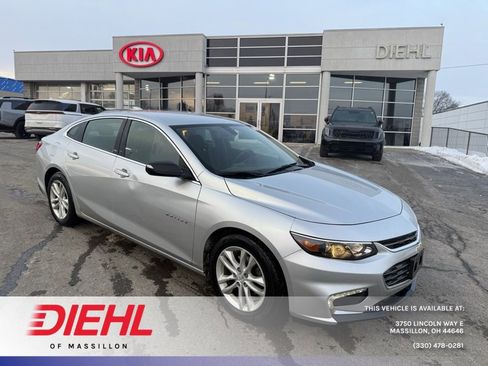 Used 2016 Chevrolet Malibu LT image 1