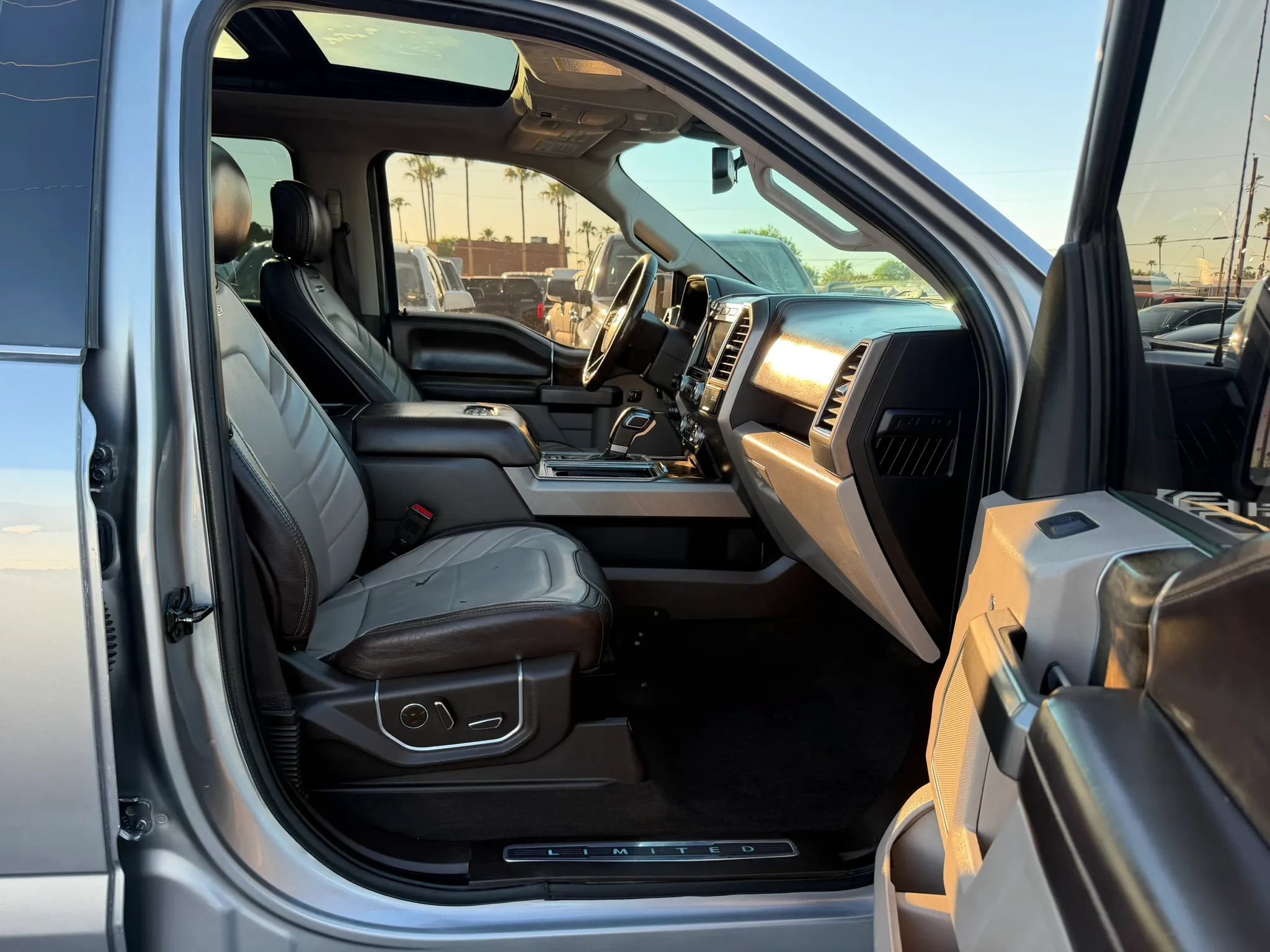 Used 2020 Ford F150 Limited w/ Trailer Tow Package AWD/4WD image 30