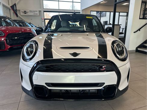 Used 2023 MINI Cooper S image 3