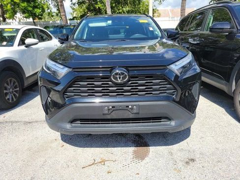 Used 2024 Toyota RAV4 XLE FWD image 2