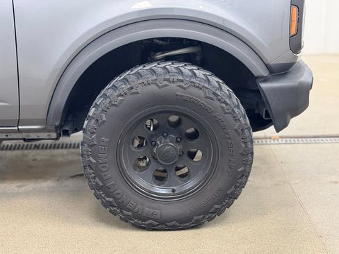 Used 2022 Ford Bronco 2-Door AWD/4WD image 4