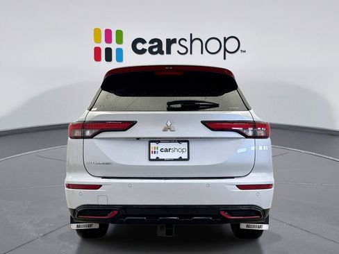 Used 2023 Mitsubishi Outlander Ralliart image 4