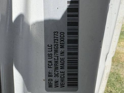 Used 2021 RAM 4500 Tradesman RWD image 8