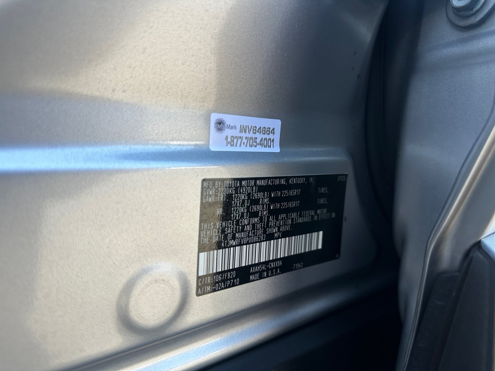 Used 2023 Toyota RAV4 LE AWD/4WD image 28