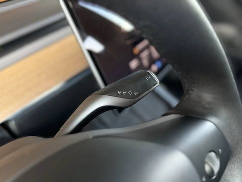 Used 2022 Tesla Model 3 Long Range AWD/4WD image 24