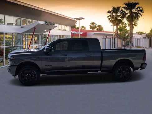 Certified 2025 RAM 2500 Laramie AWD/4WD image 6