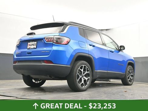 Used 2025 Jeep Compass Limited AWD/4WD image 46