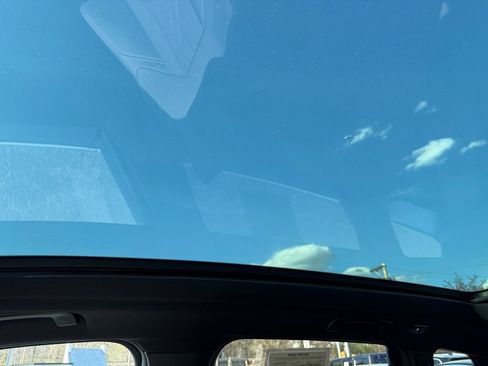 Certified 2025 BMW X3 xDrive30i w/ Premium Package image 32