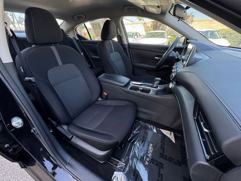 Used 2025 Nissan Sentra SV image 35