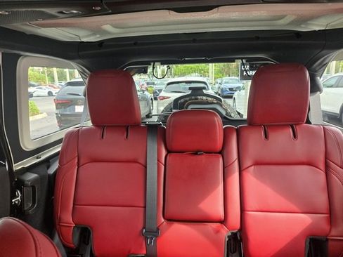 Used 2024 Jeep Wrangler Unlimited Rubicon 392 image 27