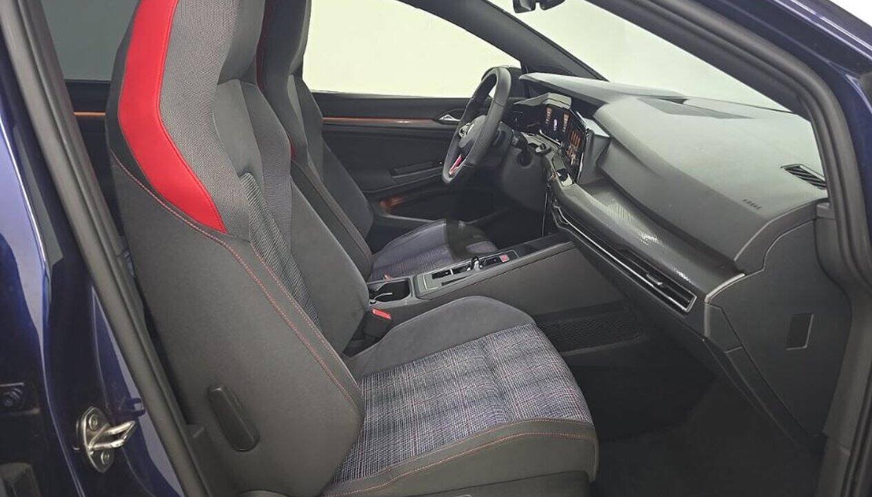 Used 2022 Volkswagen GTI S FWD image 6
