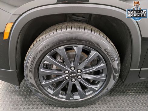 Used 2023 Chevrolet Traverse RS w/ LPO, Floor Liner Package image 7