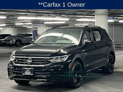Used 2024 Volkswagen Tiguan SE R-Line image 3