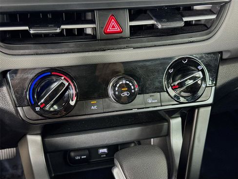 Certified 2026 Kia Seltos LX AWD/4WD image 16