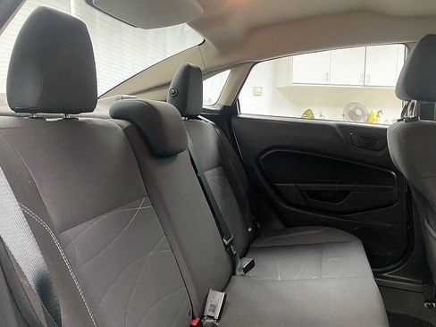 Used 2017 Ford Fiesta SE image 15