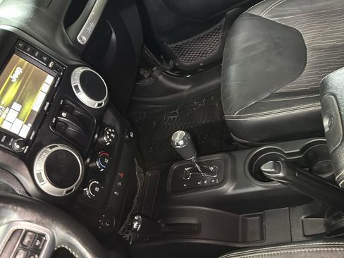 Used 2014 Jeep Wrangler Sport image 20