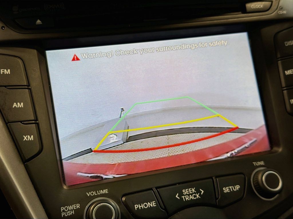 Used 2016 Hyundai Veloster FWD image 12