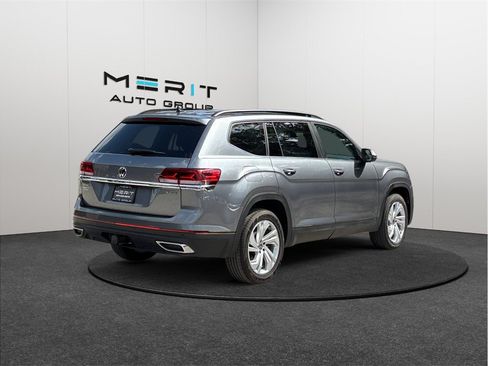 Used 2023 Volkswagen Atlas SE w/ Panoramic Sunroof Package AWD/4WD image 9