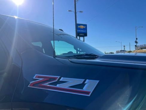 Used 2020 Chevrolet Silverado 1500 LT w/ All-Star Edition AWD/4WD image 5