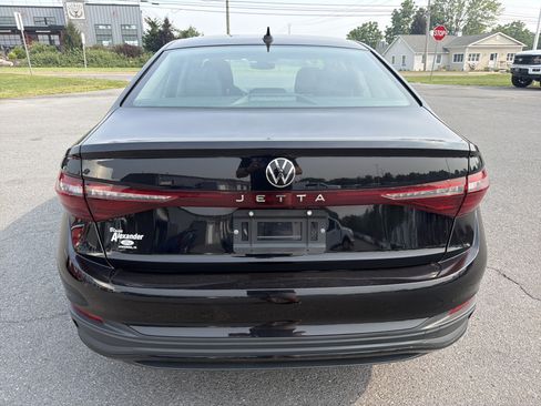 Used 2025 Volkswagen Jetta S FWD image 4
