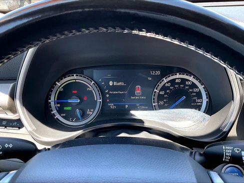 Certified 2021 Toyota Highlander XLE AWD/4WD image 25